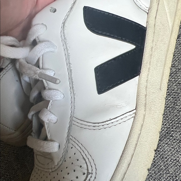 Veja V10 Sneaker GUC 10 - Picture 12 of 16